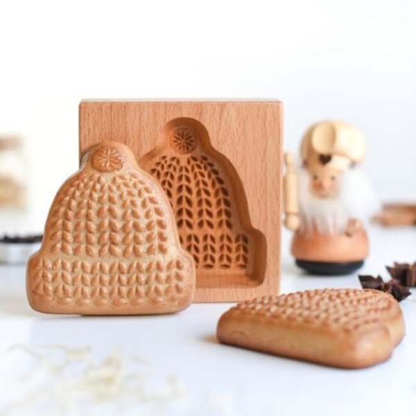 画像1: ニット帽*wood gingerbread cookie mold (1)