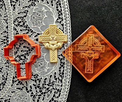 画像1: Cross with Claddaugh/ 十字架 cookie stamp & cutter