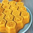 画像2: Honeycomb Pull Apart Cake Pan/ハチの巣パン (2)